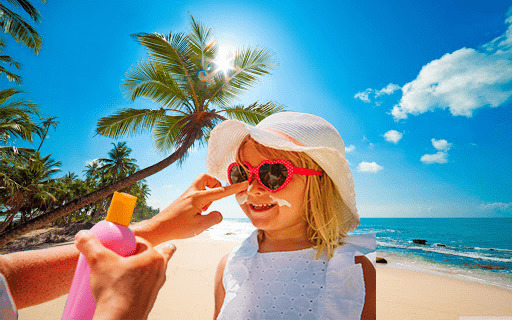 کرم ضد آفتاب خوب چه ویژگی دارد؟😎 راهنمای انتخاب ضد آفتاب - دکتر فارمو